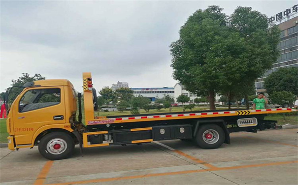 保亭定远24小时拖车救援电话号码，定远道路救援公司怎么收费的